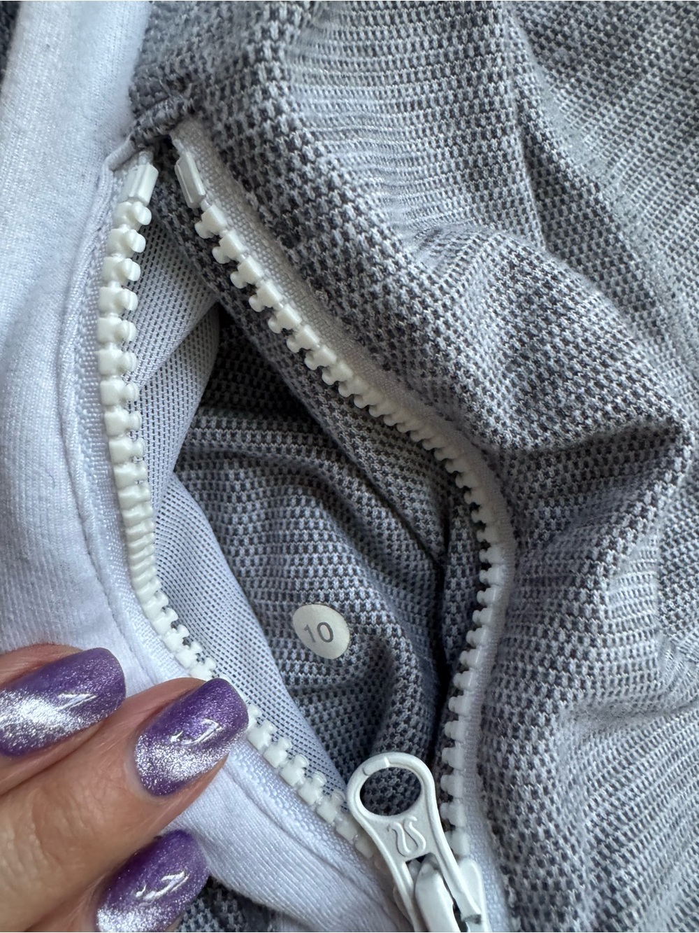 Lululemon Define jacket - Picture 4 of 6